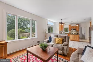32 W Kincaid Dr, West Windsor Township, NJ 08550 - Photo 15