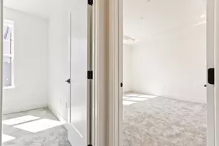 6105 Vivaldi, Princeton, NJ 08540 - Photo 25