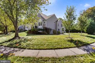 17 Elm St, Hopewell Township, NJ 08525 - Photo 3