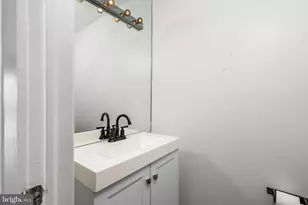 449 Livingston Dr, Hightstown, NJ 08520 - Photo 7