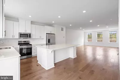 142 Ada Hightower Ave, Pennington, NJ 08534 - Photo 5