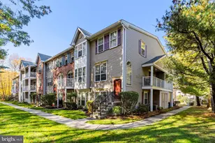 54 Versailles Ct, Hamilton Township, NJ 08619 - Photo 1