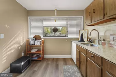 942 Jamestown Road, East Windsor Township, NJ 08520 - Photo 5