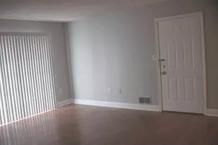 14 Versailles Ct, Hamilton Township, NJ 08619 - Photo 7