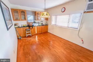 513 Eggerts Crossing Rd, Ewing Township, NJ 08638 - Photo 9