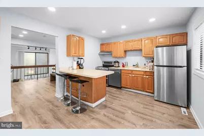 158 Henderson Place, Hightstown, NJ 08520 - Photo 3