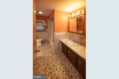 80 Fourth Avenue, Hamilton Township, NJ 08619 - Photo 17