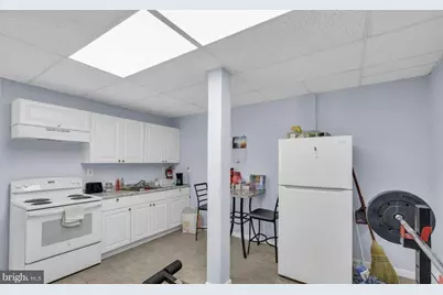 724 Division Street, Trenton, NJ 08611 - Photo 3