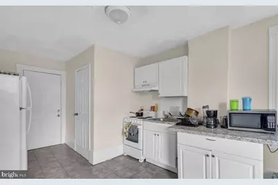 724 Division Street, Trenton, NJ 08611 - Photo 17