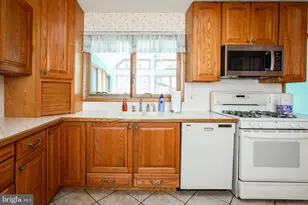165 Berwyn Pl, Lawrenceville, NJ 08648 - Photo 11