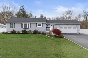 332 Gordon Rd, Robbinsville, NJ 08691 - Photo 3