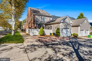 102 Burnet Crescent, Robbinsville, NJ 08691 - Photo 7