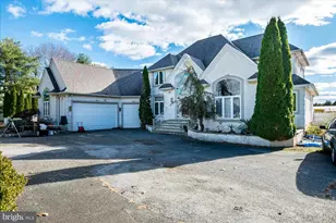 824 Windsor Perrineville, East Windsor Township, NJ 08520 - Photo 3