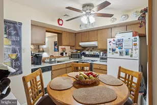 48 Pinewood Dr, Hamilton Township, NJ 08690 - Photo 5