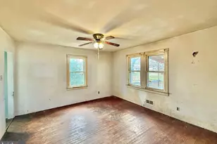 37 Central Ave, Trenton, NJ 08618 - Photo 9