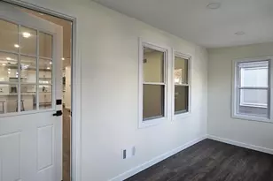 121 Dickinson Ave, Hamilton Township, NJ 08629 - Photo 3