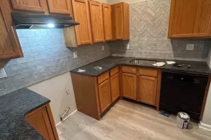 1050 Lamberton St, Trenton, NJ 08611 - Photo 9