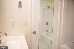 45 Middle Rose St, Trenton, NJ 08618 - Photo 19