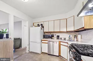 65 Mulberry Ct, Hamilton Township, NJ 08619 - Photo 11