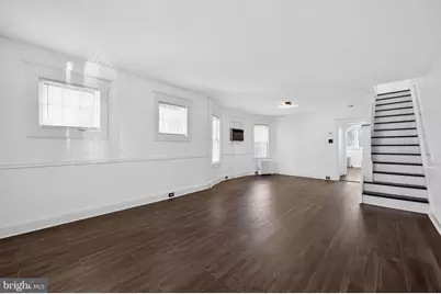 320 Commonwealth Avenue, Trenton, NJ 08629 - Photo 5