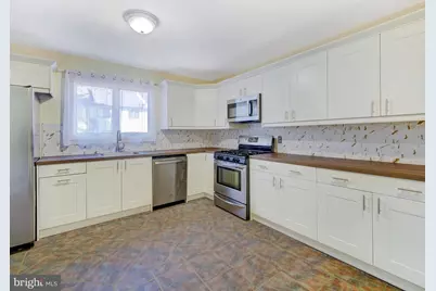 8 Beckett Court, Ewing Township, NJ 08628 - Photo 5