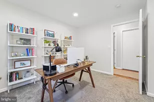 30 Holly Ct, Trenton, NJ 08619 - Photo 11