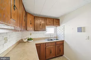 201 Lillian Ave, Hamilton Township, NJ 08610 - Photo 17