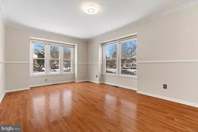 27 W Cartwright Drive, Princeton Junction, NJ 08550 - Photo 3