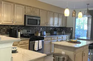 301 Deer Run Ct, Pennington, NJ 08534 - Photo 3