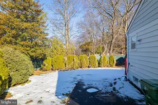 5 Rocky Brook Ct, Hightstown, NJ 08520 - Photo 7