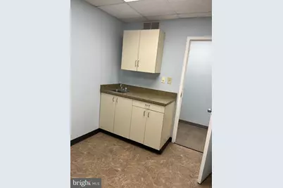 2105 Klockner Road, Hamilton Township, NJ 08690 - Photo 5