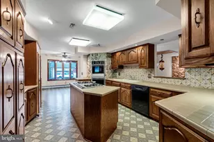 9 Prestile Pl, Robbinsville Township, NJ 08691 - Photo 11