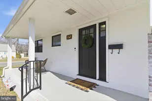 25 Whitman Rd, Hamilton Township, NJ 08619 - Photo 3