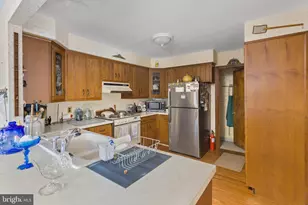 156 Tettemer Ave, Hamilton Township, NJ 08610 - Photo 9