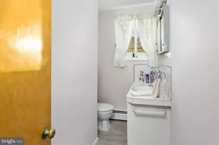 156 Tettemer Ave, Hamilton Township, NJ 08610 - Photo 13