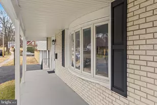 22 Cornwall Ave, Trenton, NJ 08618 - Photo 5