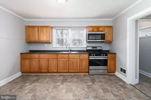 2557 Whitehorse Mercerville, Hamilton Township, NJ 08619 - Photo 7