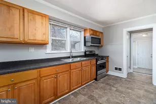 2557 Whitehorse Mercerville, Hamilton Township, NJ 08619 - Photo 9