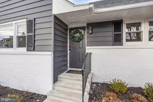 42 Hazelhurst Ave, Trenton, NJ 08638 - Photo 3