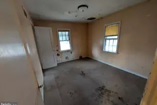 222 Oliver Ave, Trenton, NJ 08618 - Photo 9