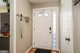 61 Covington Dr, East Windsor Township, NJ 08520 - Photo 3