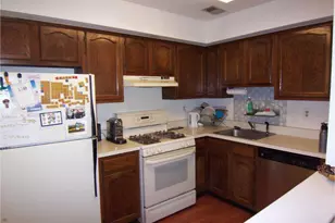 102 Sequoia Ct, Princeton, NJ 08540 - Photo 5