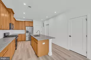 8102 Donatello Dr, Princeton, NJ 08540 - Photo 13