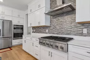 87 Aaron Truehart Wy, Titusville, NJ 08560 - Photo 11