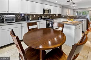 200 Amberleigh Dr, Pennington, NJ 08534 - Photo 15