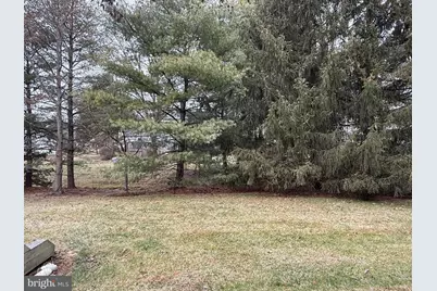 21 Pioneer Court, Ewing Township, NJ 08628 - Photo 5