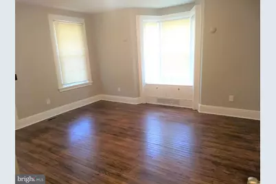 215 Stockton Street, Hightstown, NJ 08520 - Photo 9