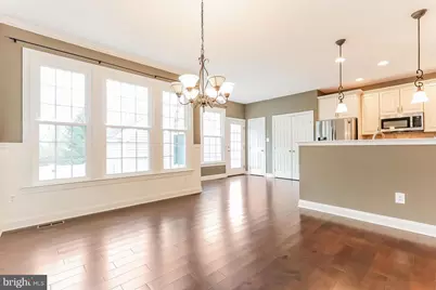 53 Malsbury, Robbinsville Township, NJ 08691 - Photo 7