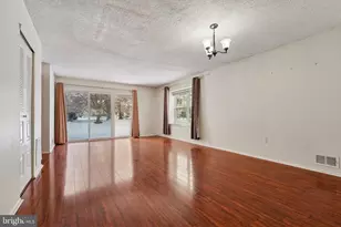 8 Marsh, Lawrence Township, NJ 08648 - Photo 7