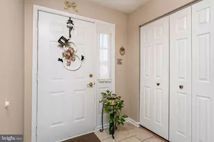 8 Laurel Ct, Hamilton Township, NJ 08690 - Photo 5